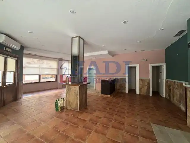 Local comercial en venta en Valdepeñas, imagen 4