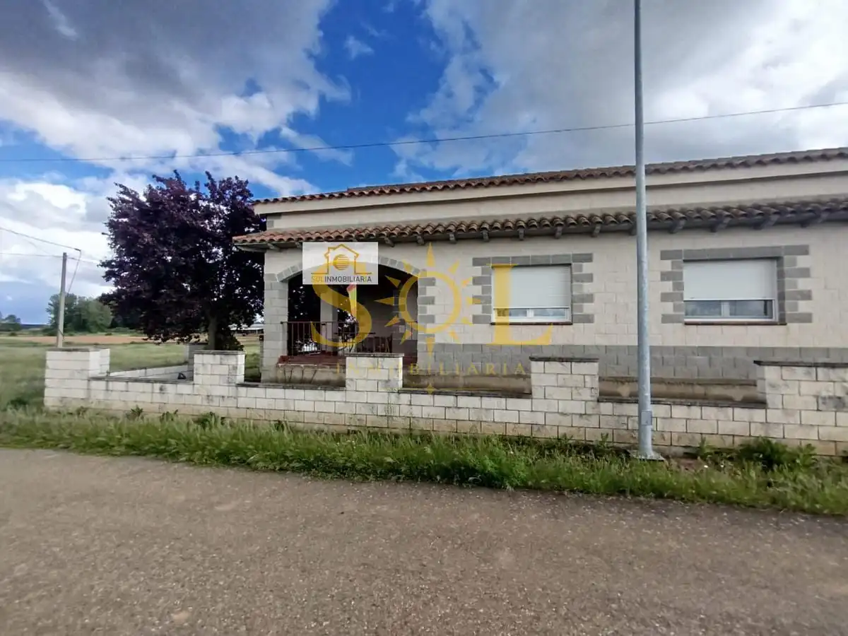 Vista exterior de Casa o chalet en venta en Quintana del Marco con Calefacción y Parquet