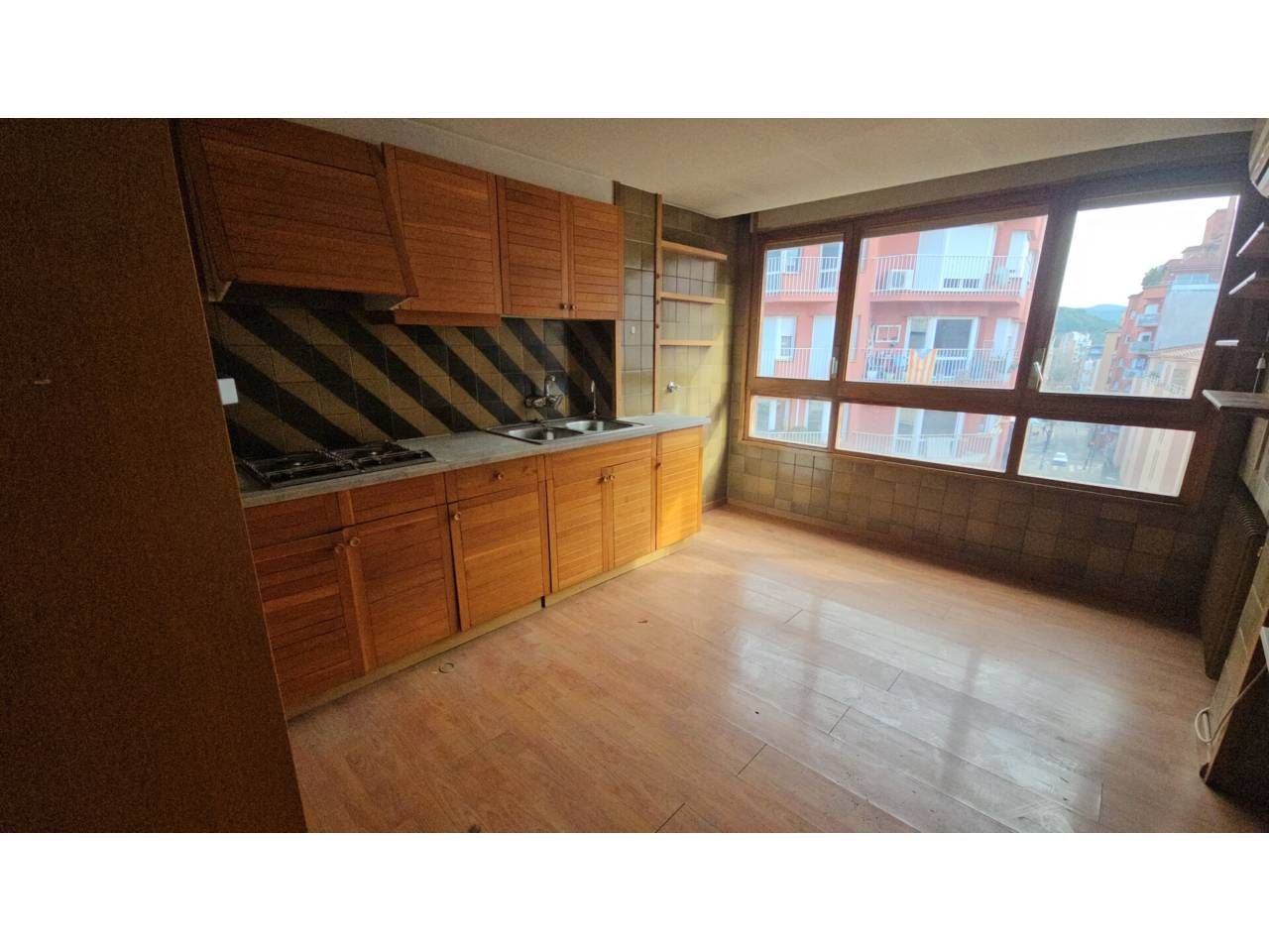 Piso en venta en Calle Joan Maragall, Eixample Nord