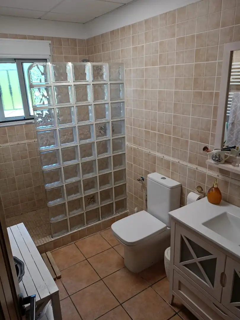 Baño de Casa o chalet en venta en Jacarilla con Jardín privado, Terraza y Piscina