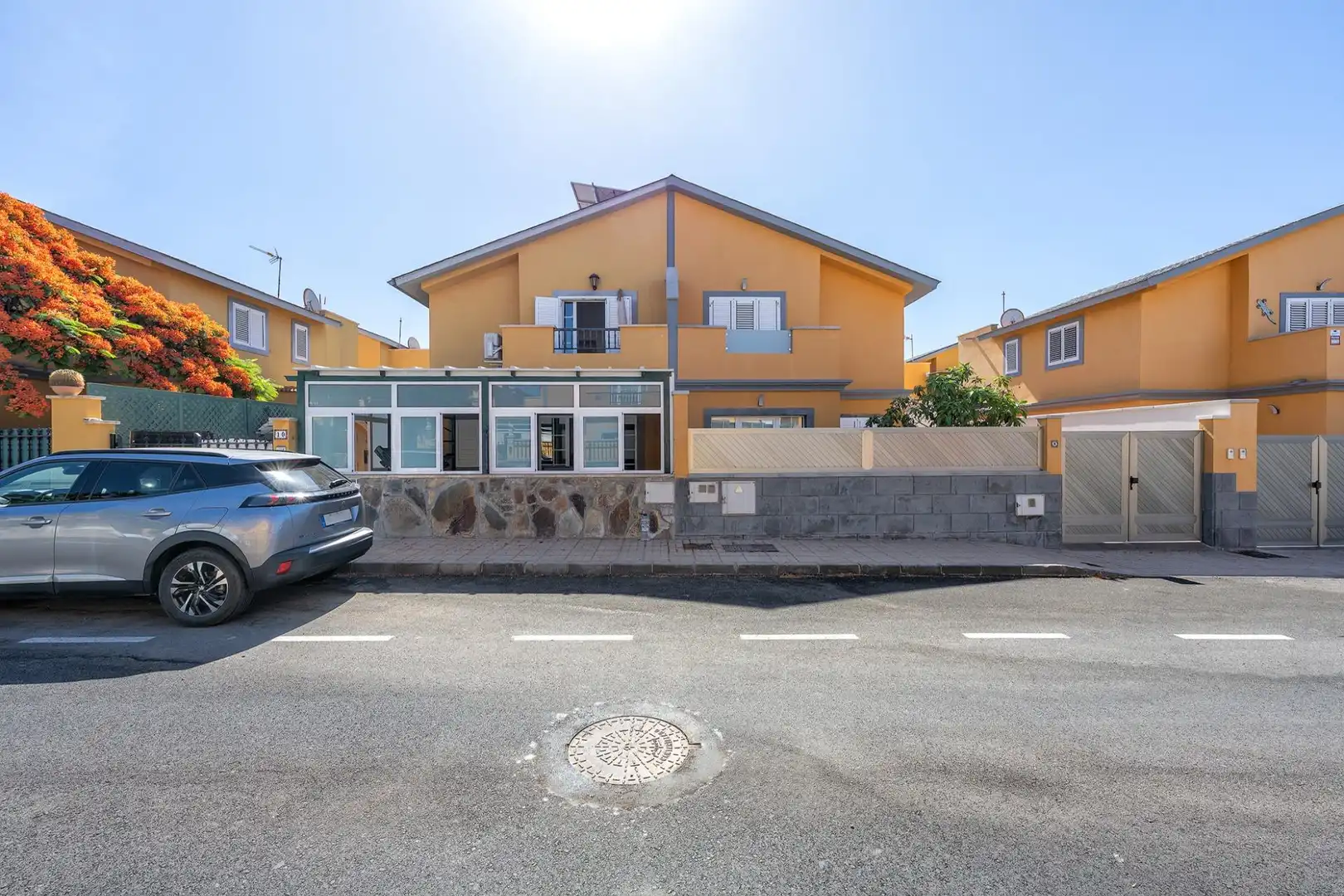Detached homes for sale in Calle HELICE, Castillo del Romeral - Juan Grande