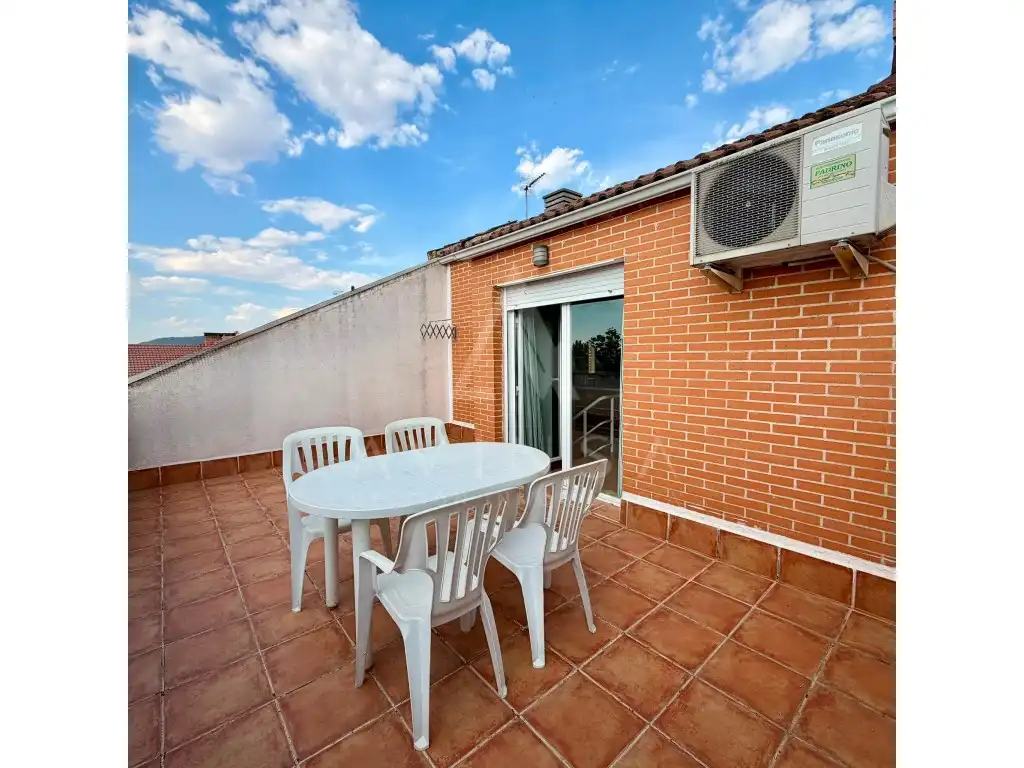Terrassa de Casa o xalet en venda en Guadalajara