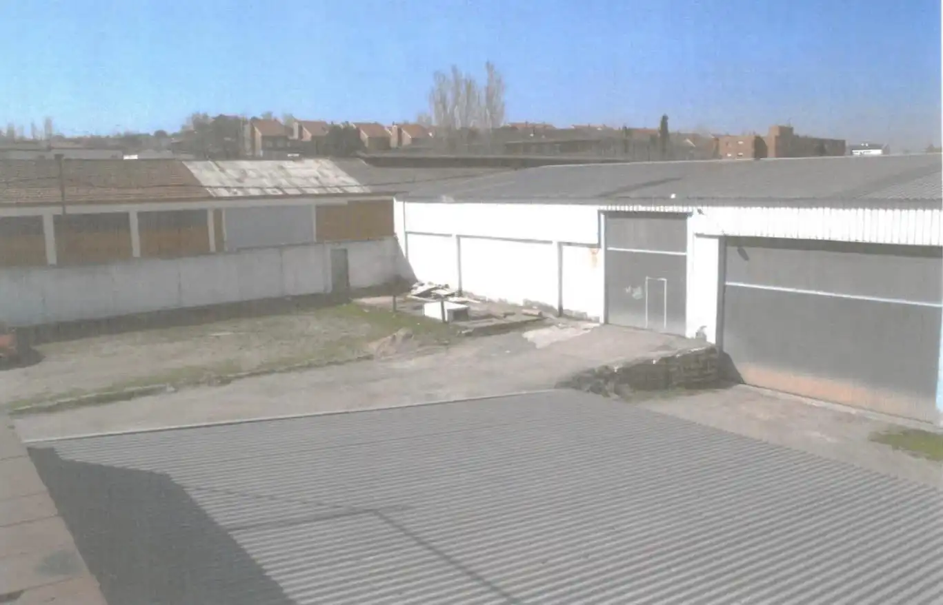 Vista exterior de Nau industrial en venda en Valladolid