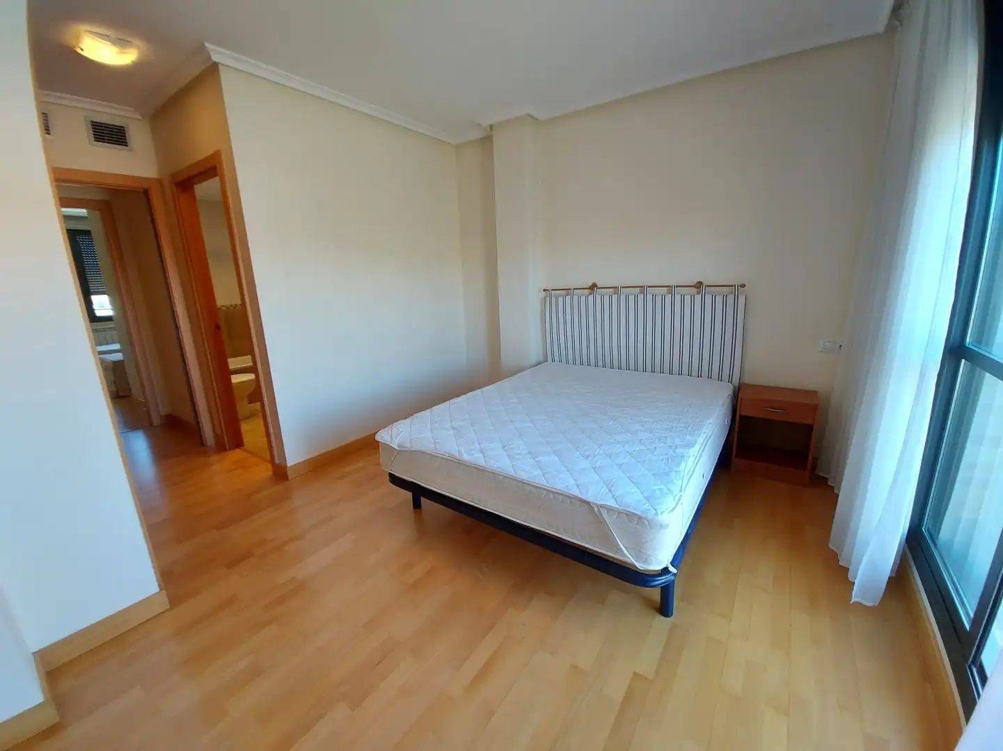 Dormitori de Àtic en venda en  Logroño amb Aire condicionat, Calefacció i Parquet