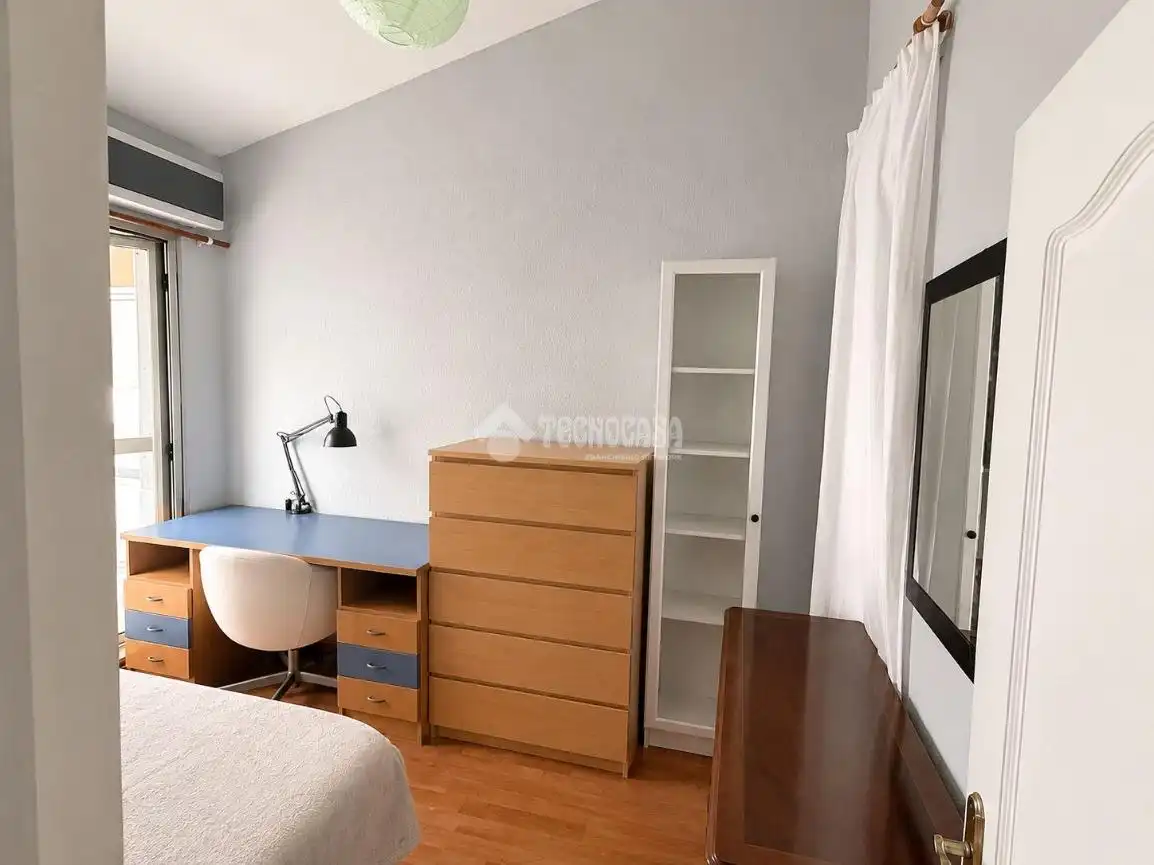 Habitación de Piso en venta en Madrid con Aire acondicionado, Terraza y Amueblado