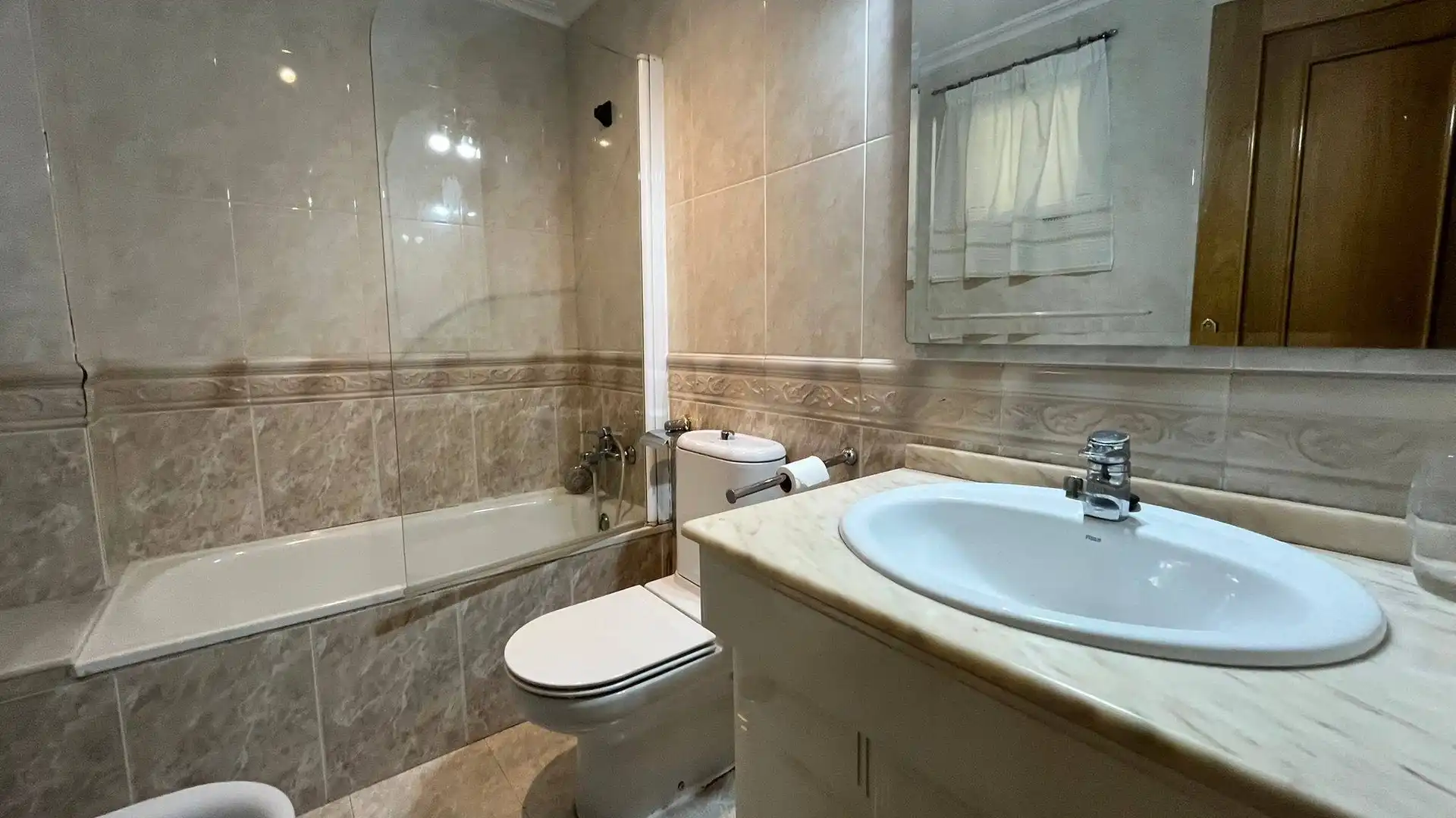 Baño de Piso en venta en Elche / Elx