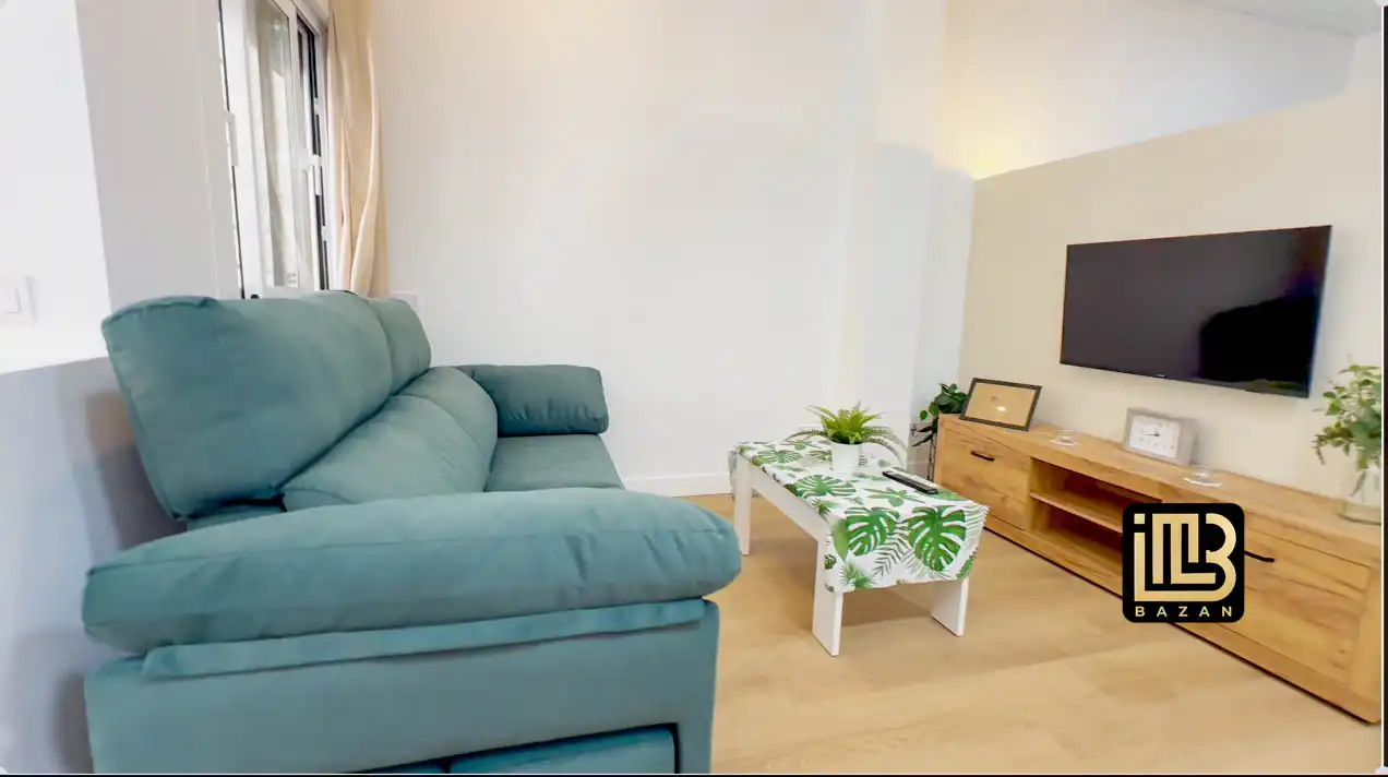 Study for rent in Calle Casarabonela, Santa Cristina - San Rafael