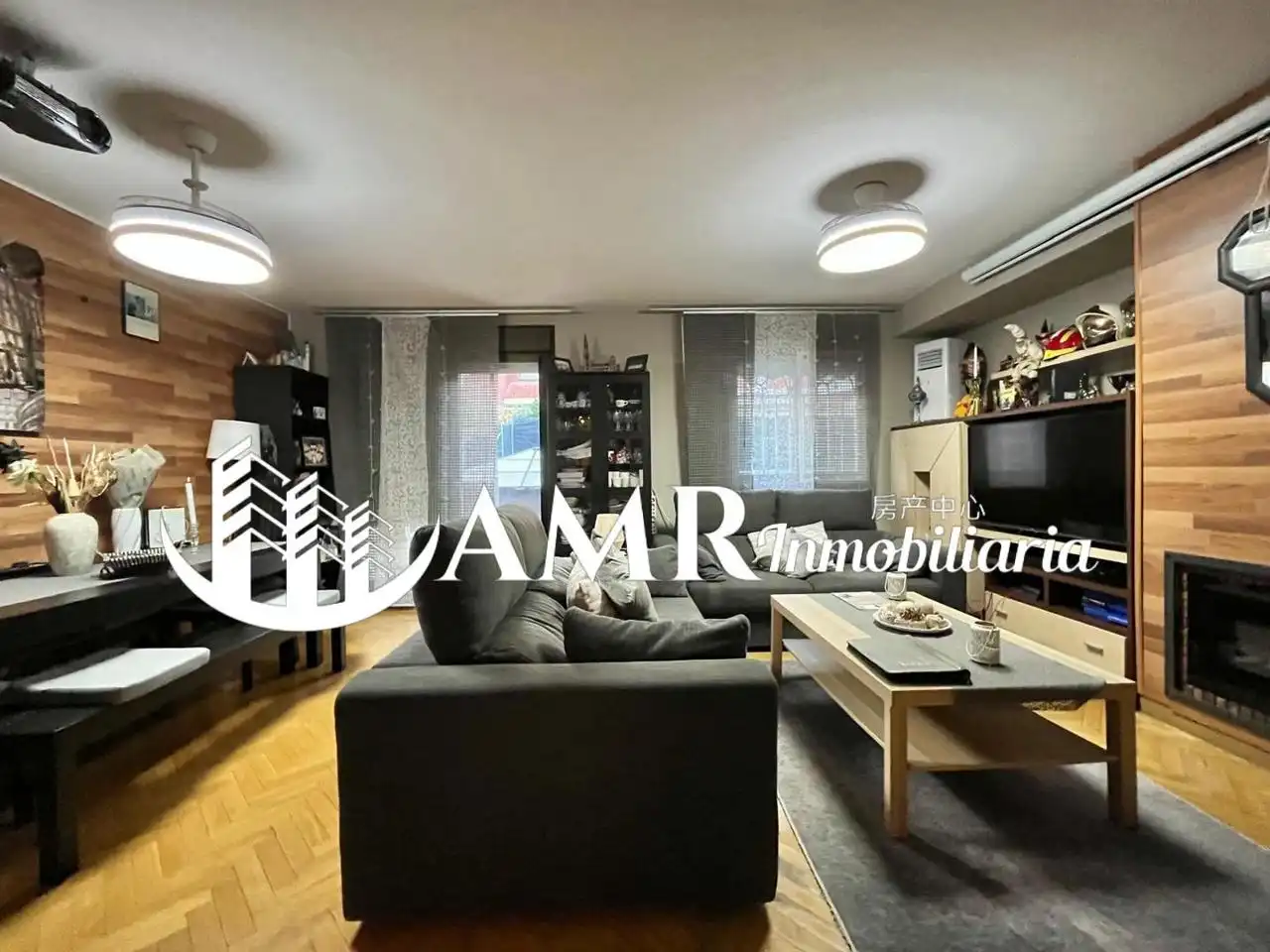Sala d'estar de Casa adosada en venda en Humanes de Madrid, Madrid