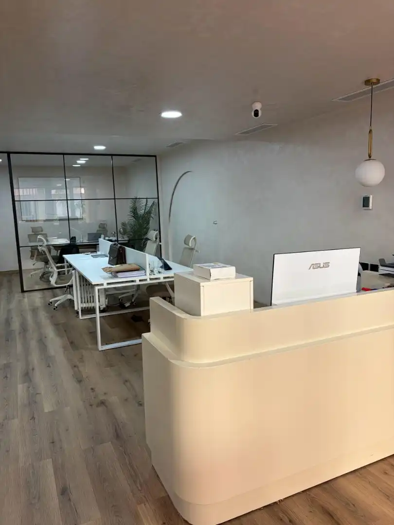 Oficina de alquiler en Nueva Andalucía
