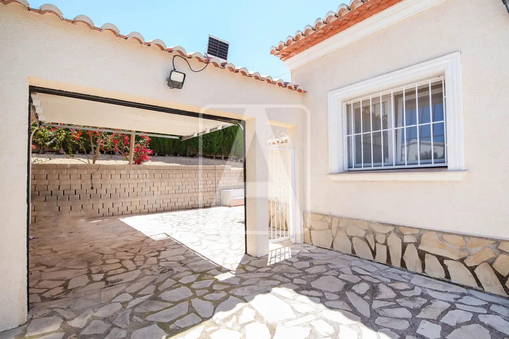 Vista exterior de Casa o chalet en venta en Calpe / Calp con Aire acondicionado, Calefacción y Jardín privado
