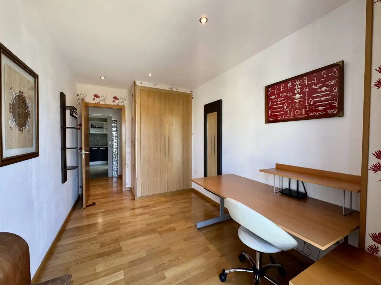 Bedroom of Flat for rent in  Palma de Mallorca  with Air Conditioner, Heating and Parquet flooring