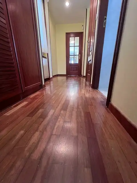 Piso en venta en A Coruña Capital  con Calefacción, Parquet y Terraza