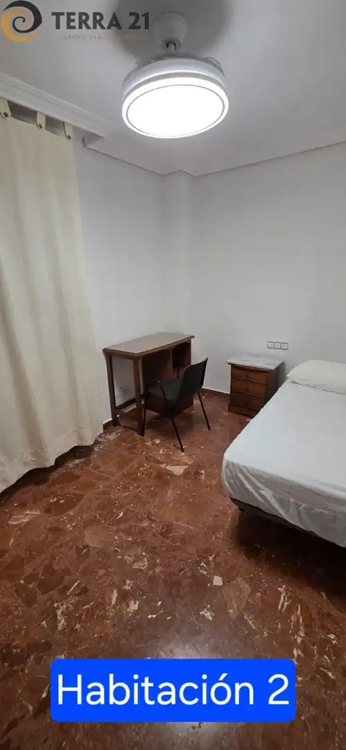 Piso con terraza en alquiler en Hospital, imagen 9