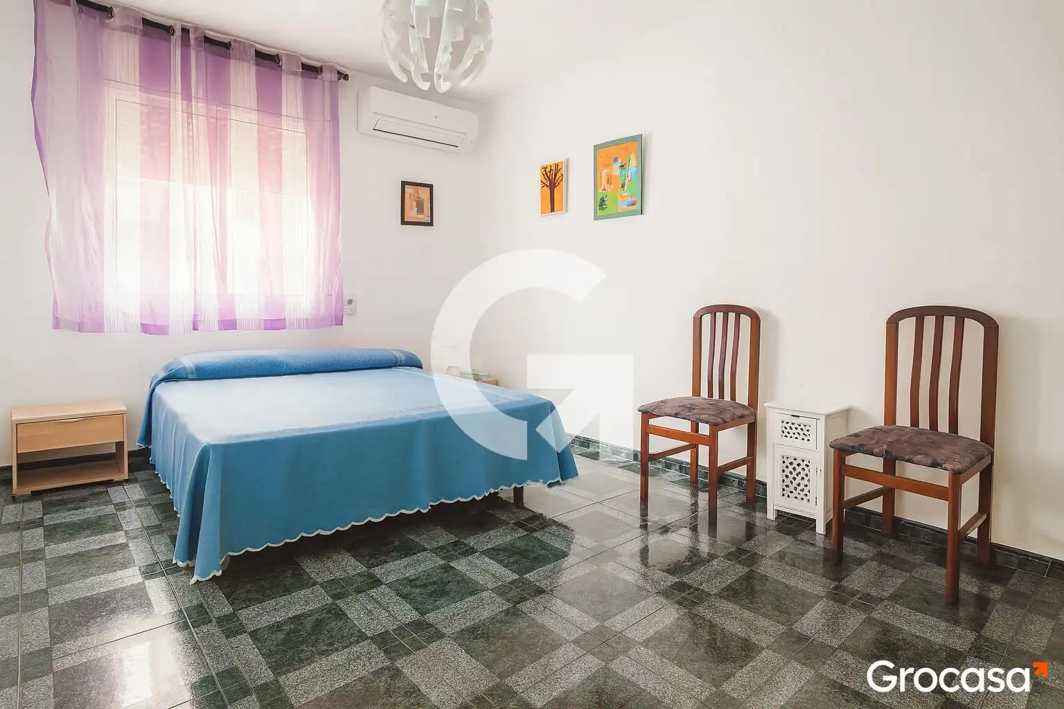 Schlafzimmer von Maisonette zum Verkauf in Vilanova i la Geltrú mit Klimaanlage, Heizung und Terrasse