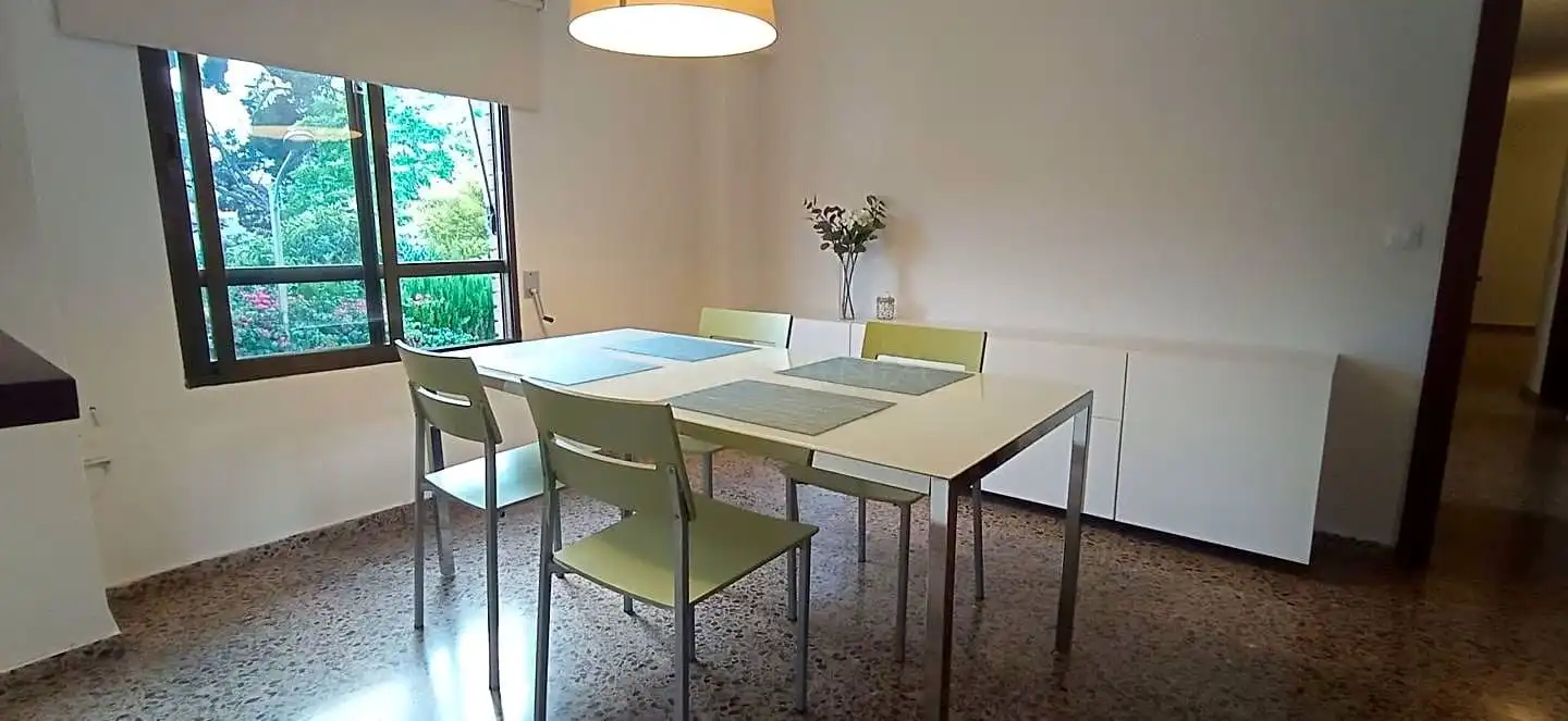 Comedor de Apartamento de alquiler en Moncada con Aire acondicionado, Terraza y Amueblado