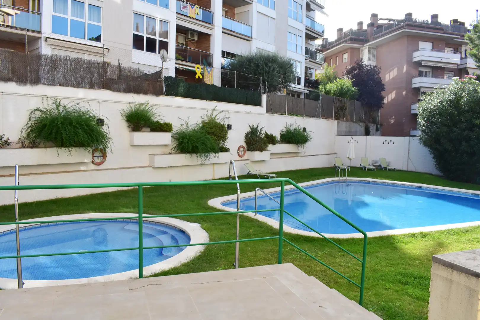 Piscina de Ático de alquiler en Manresa con Calefacción, Jardín privado y Parquet