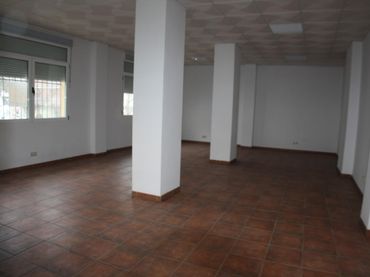 Local comercial en venda a Calle ALONSO MOMONROY