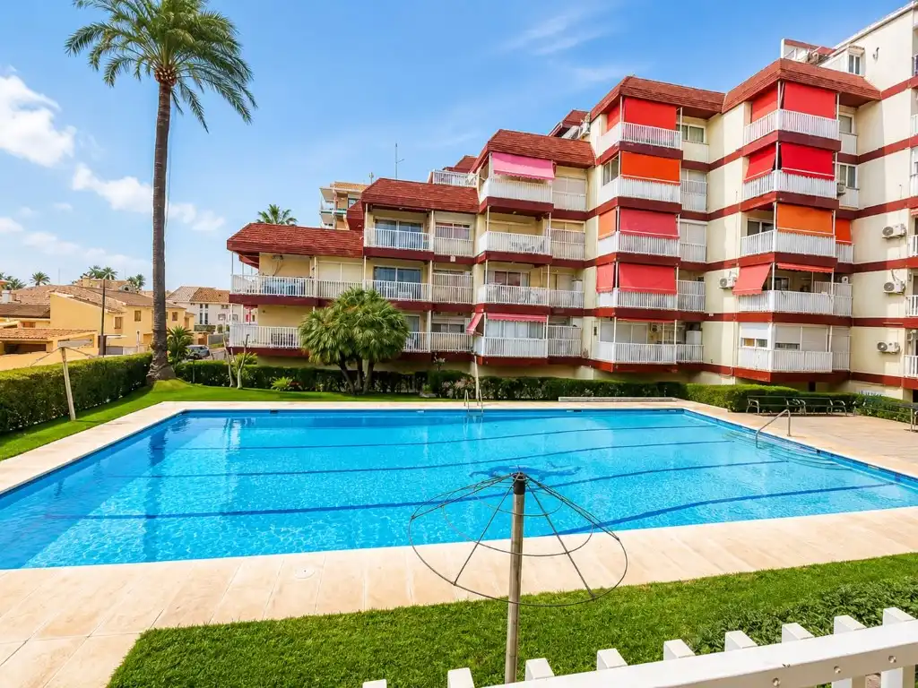 Piscina de Pis de lloguer en La Pobla de Farnals