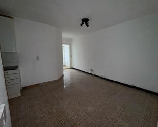 Living room of Flat for sale in Santa Coloma de Gramenet  with Balcony
