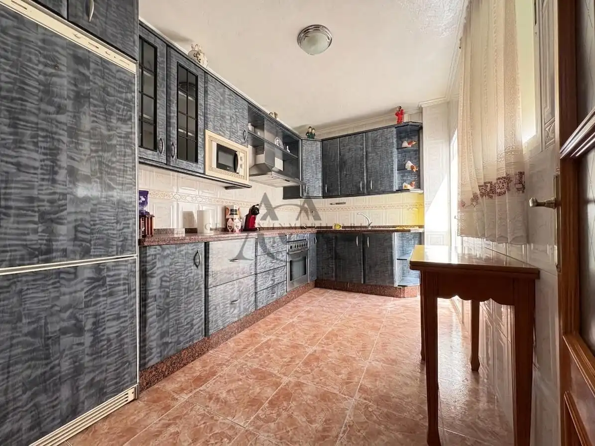 Kitchen of Houses for sale in Lucena  with Private garden