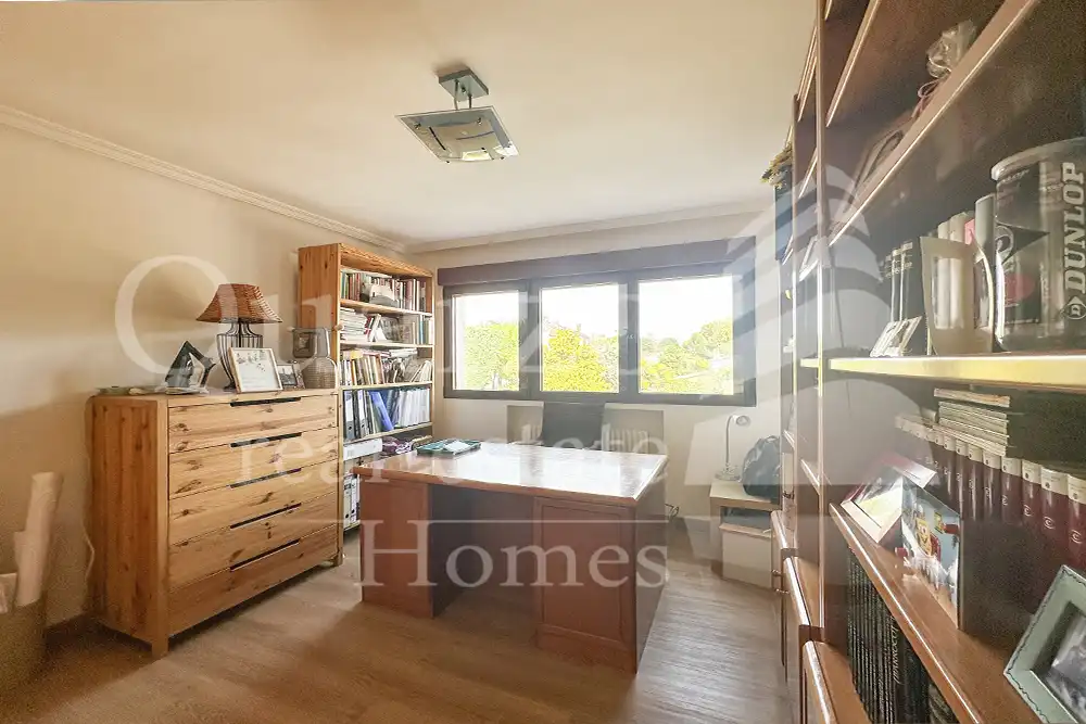 Bedroom of Houses for sale in Villaviciosa de Odón  with Air Conditioner, Heating and Private garden