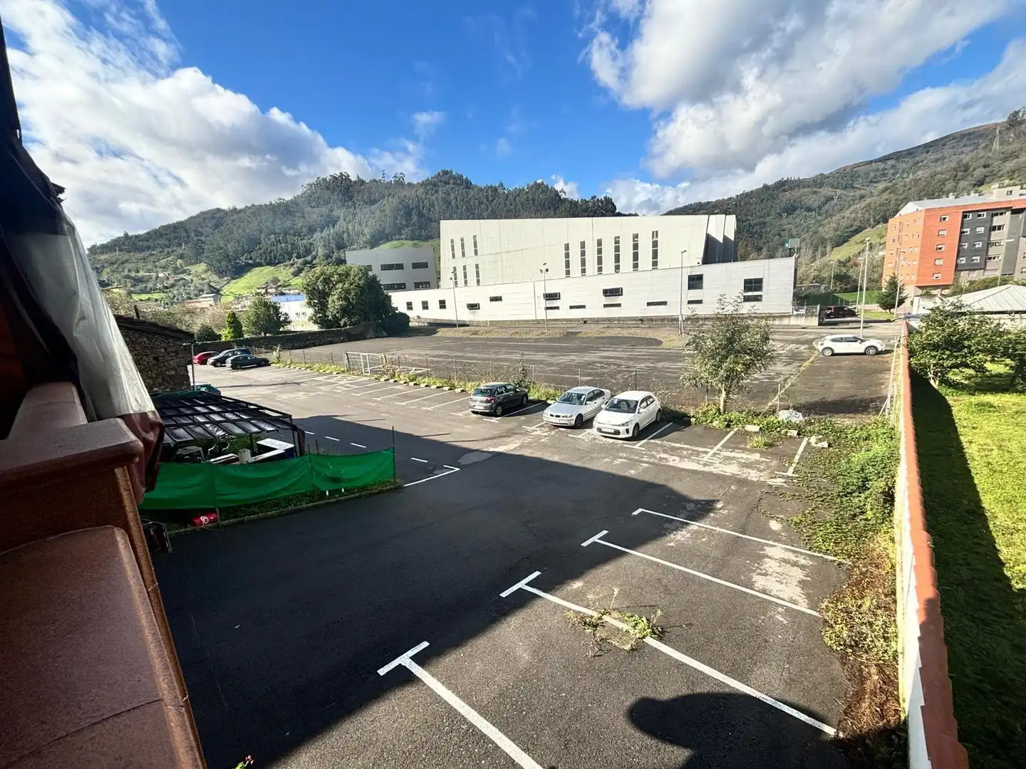 Aparcament de Pis en venda en Mieres (Asturias) amb Calefacció