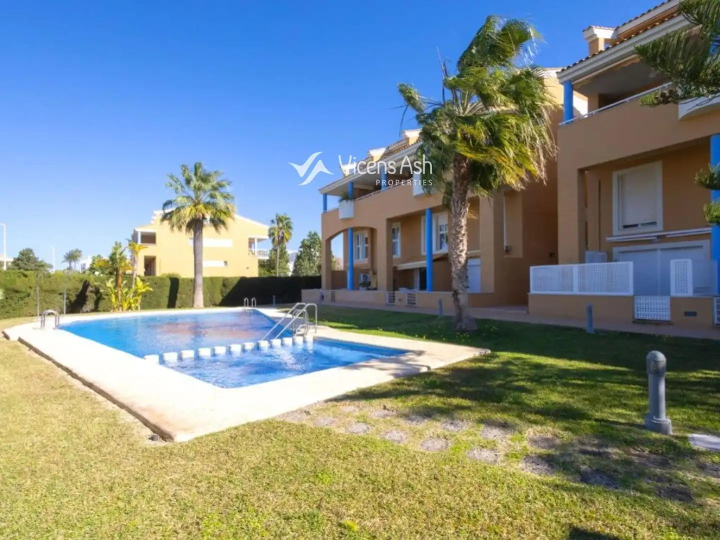 Außenansicht von Wohnung zum Verkauf in Jávea / Xàbia mit Klimaanlage, Terrasse und Schwimmbad