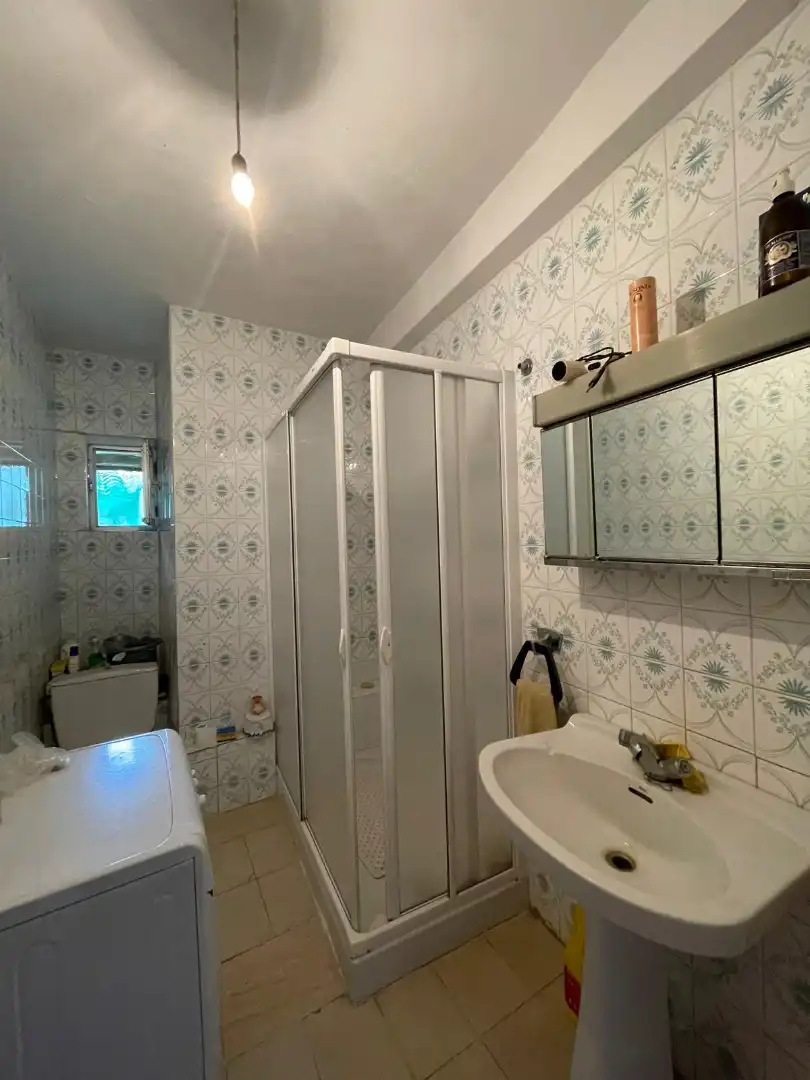 Badezimmer von Country house zum Verkauf in Royuela de Río Franco mit Parkett und Abstellraum