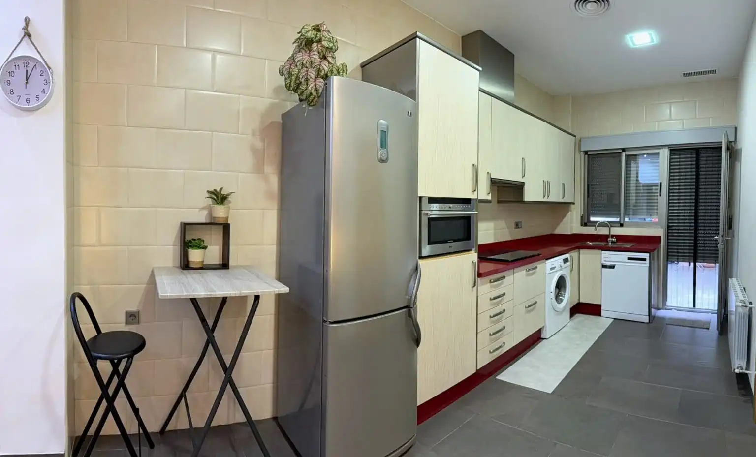 Ground floor for rent in Ador, Valencia