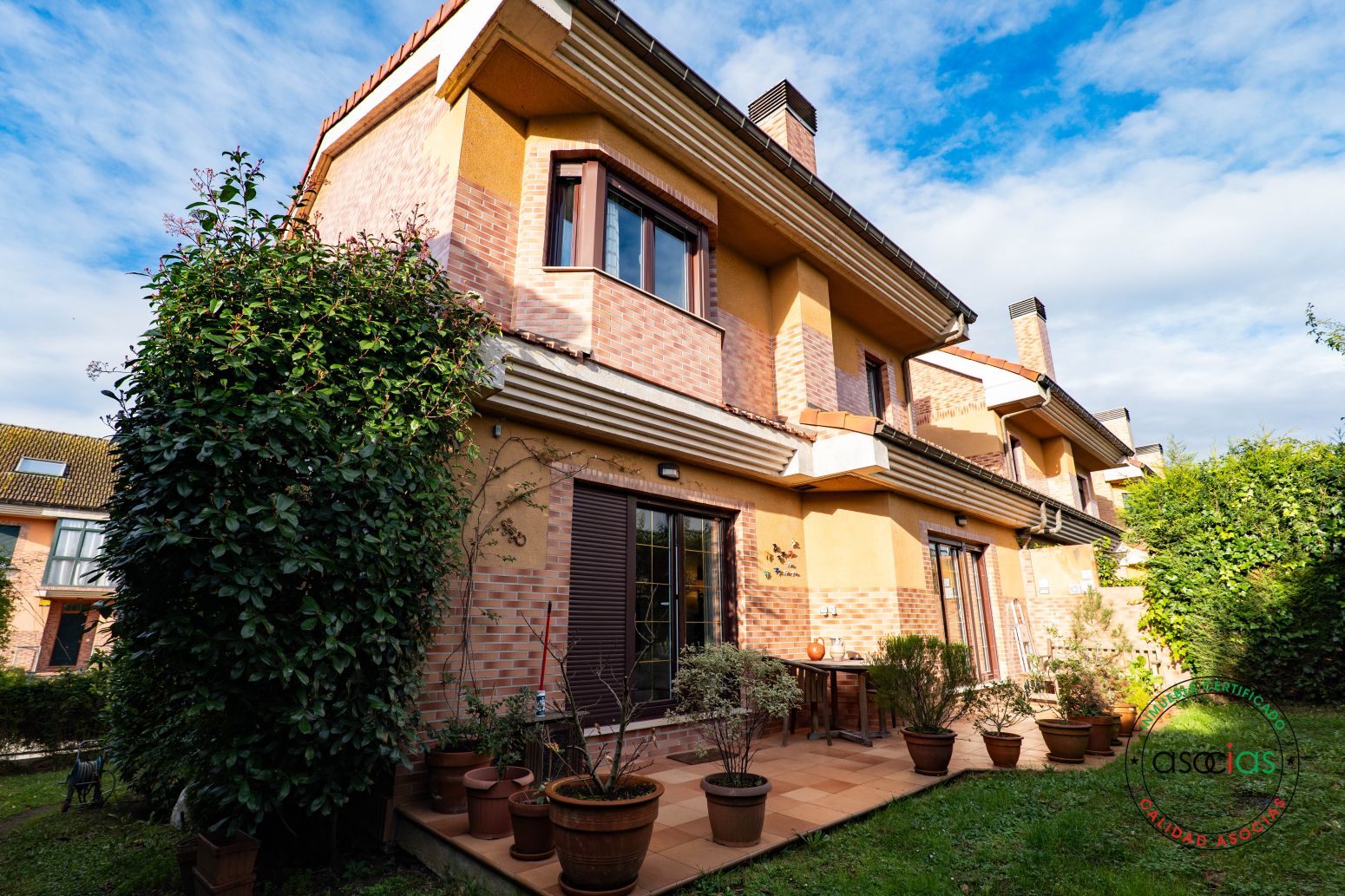 Exterior view of Single-family semi-detached for sale in Noreña  with Heating and Terrace