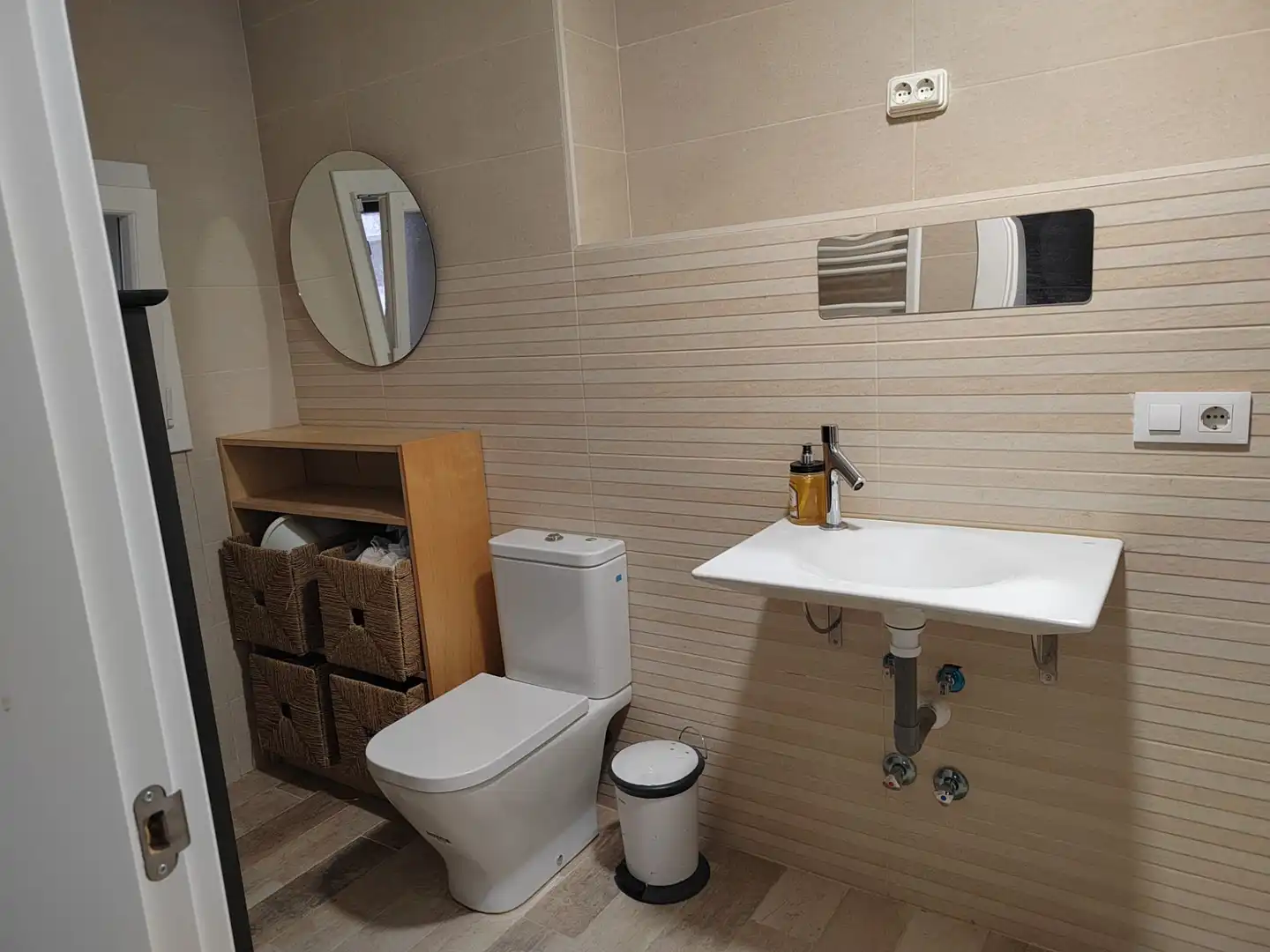 Baño de Piso en venta en Cuenca con Calefacción y Amueblado