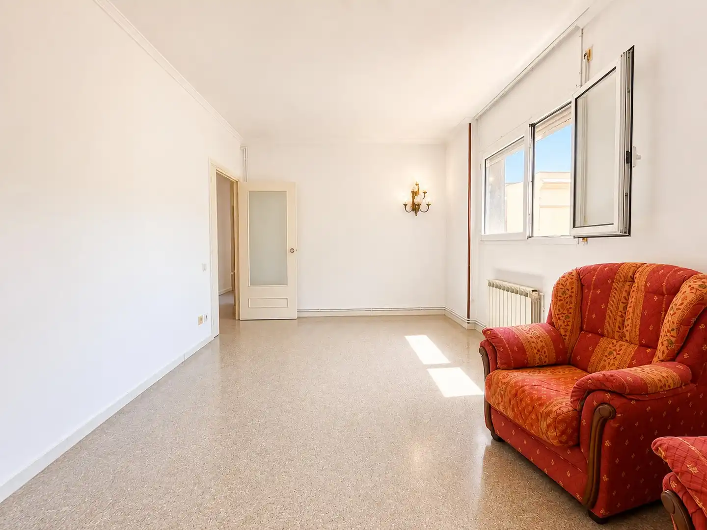 Sala de estar de Piso en venta en Barcelona con Calefacción y Balcón