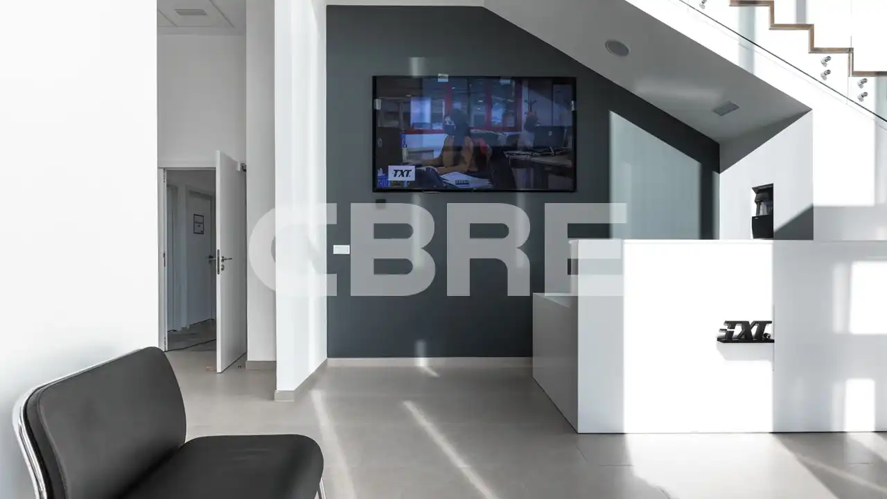 Nave industrial con ascensor en alquiler en Calle Orfebres Nave 12, imagen 4