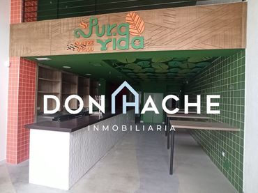Local commercial à vendre à Oeste