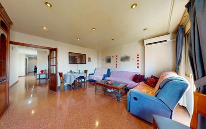 Living room of Flat for sale in Aspe  with Air Conditioner and Balcony