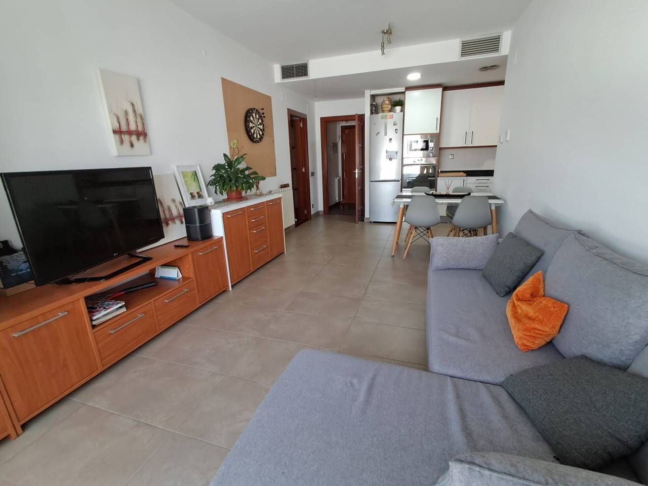 Living room of Flat for sale in Santa Perpètua de Mogoda  with Air Conditioner, Heating and Parquet flooring