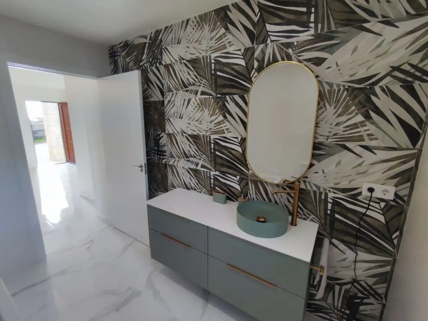 Bathroom of Flat for rent in Sanxenxo  with Air Conditioner, Heating and Terrace