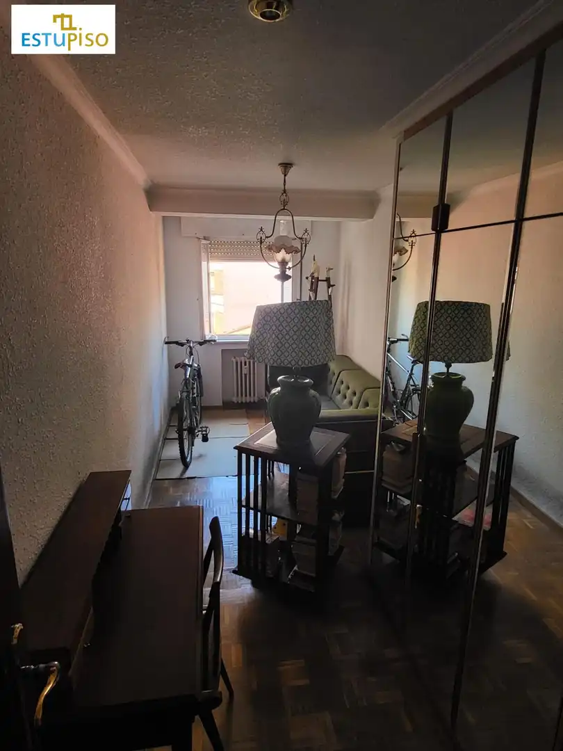Piso en venta en León Capital  con Parquet