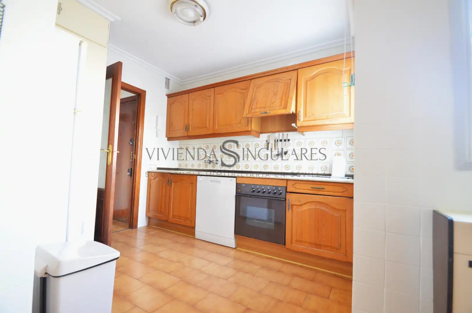 Cuina de Pis de lloguer en Sevilla amb Aire condicionat, Parquet i Terrassa