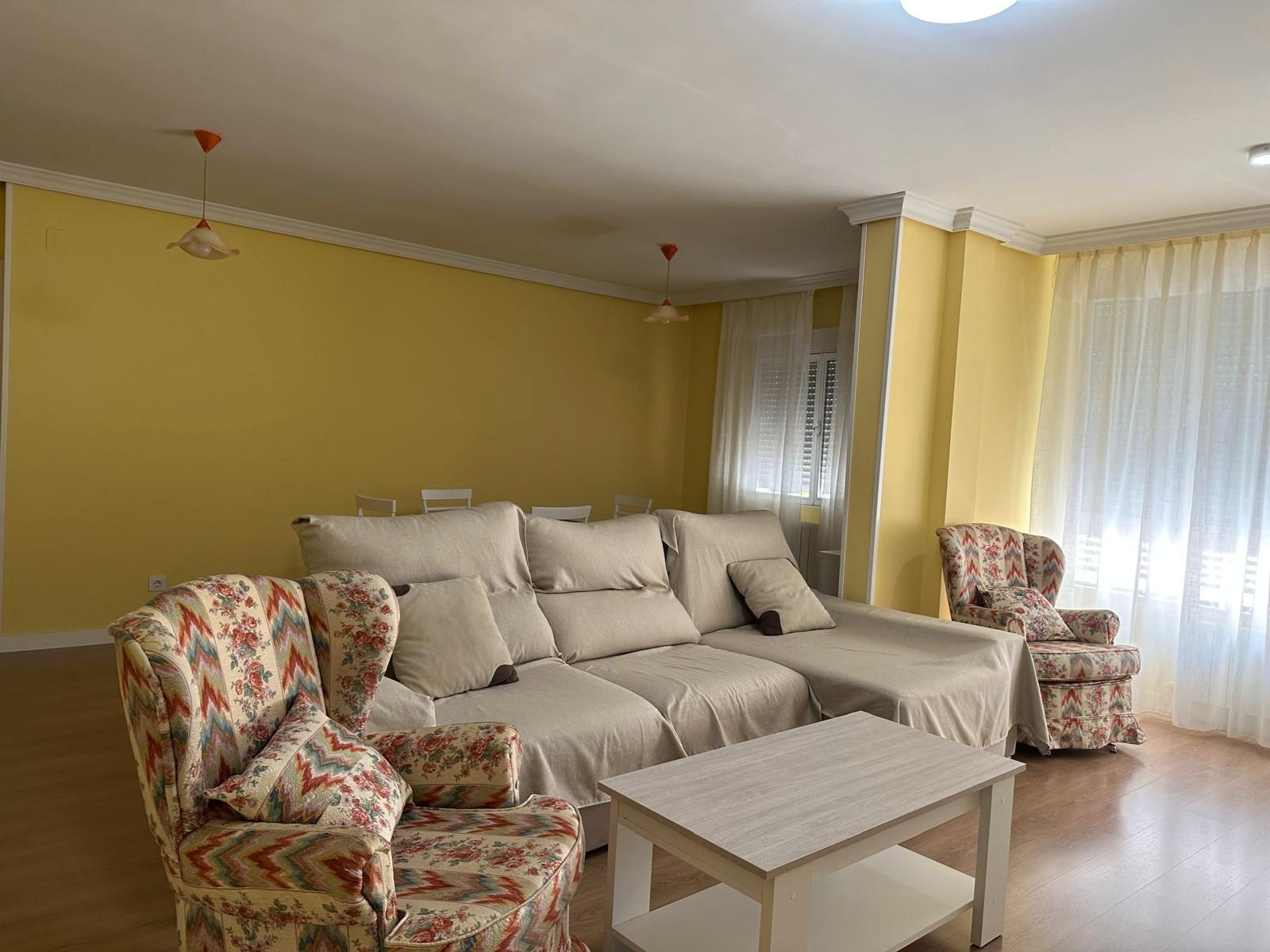 Living room of Flat to rent in Ciudad Real Capital  with Air Conditioner, Heating and Furnished