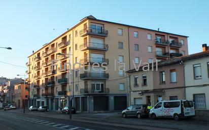 Exterior view of Flat for sale in Manlleu  with Heating, Oven and Balcony