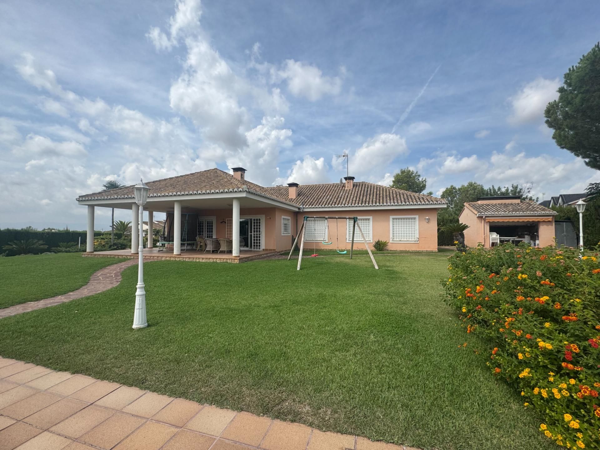 Garden of House or chalet for sale in Llíria  with Air Conditioner, Private garden and Terrace