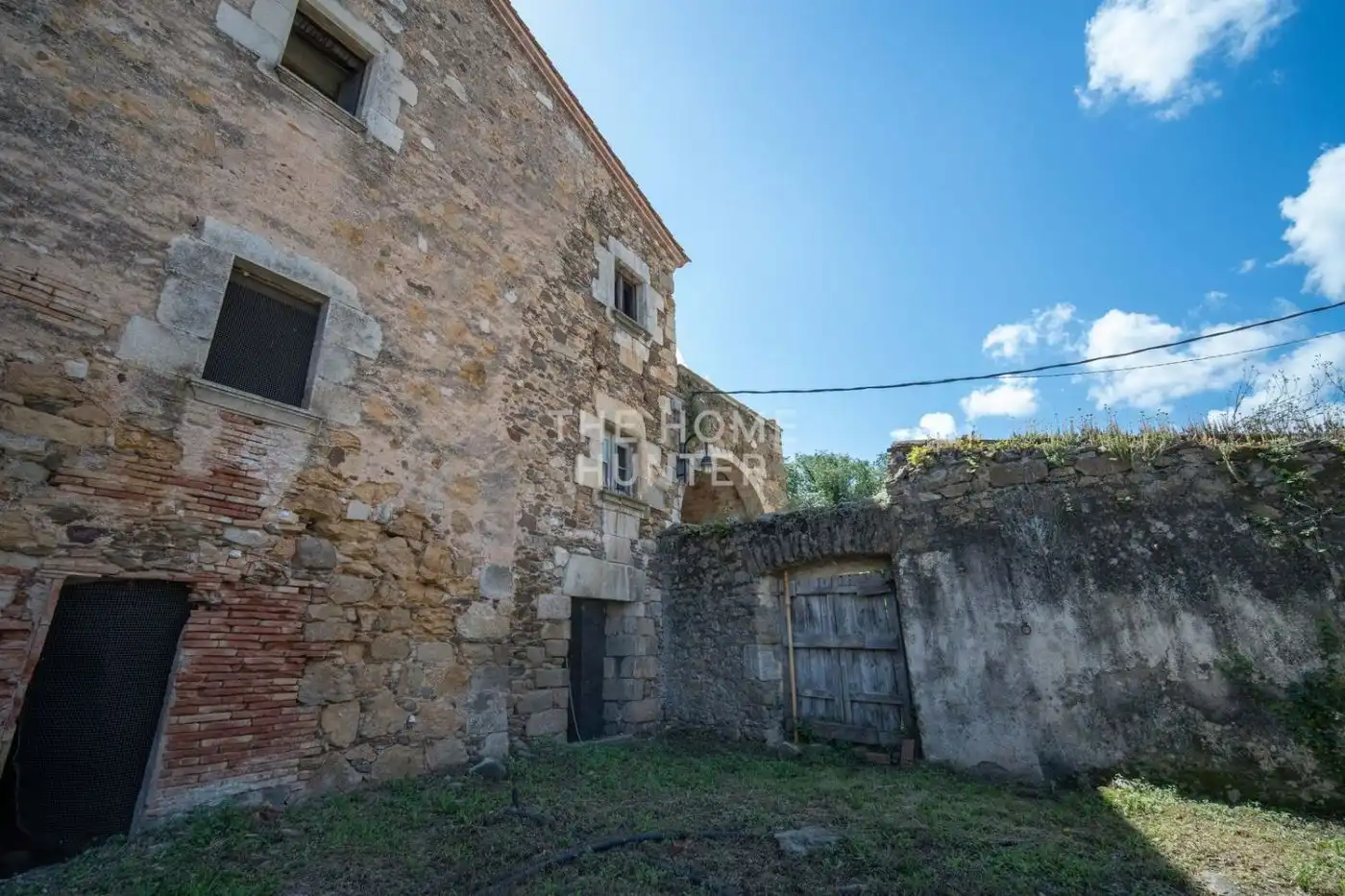 Houses for sale in Juià