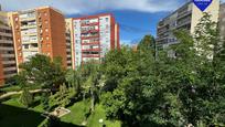 Vista exterior de Pis en venda en Fuenlabrada amb Terrassa