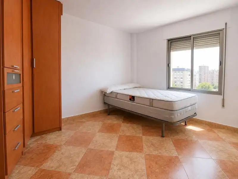 Habitación de Piso en venta en Málaga con Jardín privado