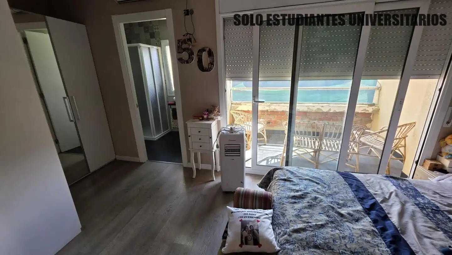 Habitación de Planta baja para compartir en Terrassa con Aire acondicionado, Calefacción y Terraza