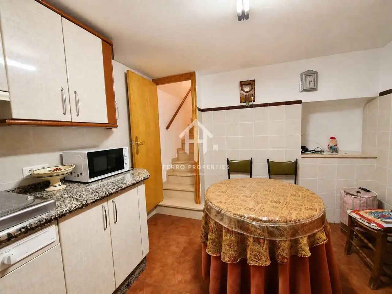 Cuina de Casa o xalet en venda en Priego de Córdoba amb Jardí privat, Terrassa i Moblat