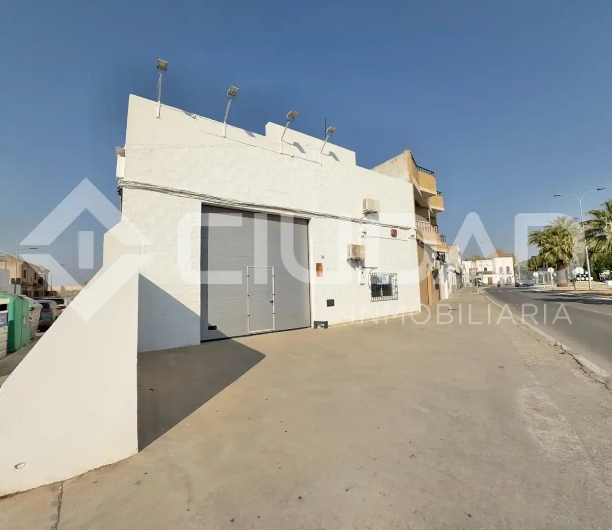 Industrial building for sale in Avenida de José María Tomassetti, imagen 4