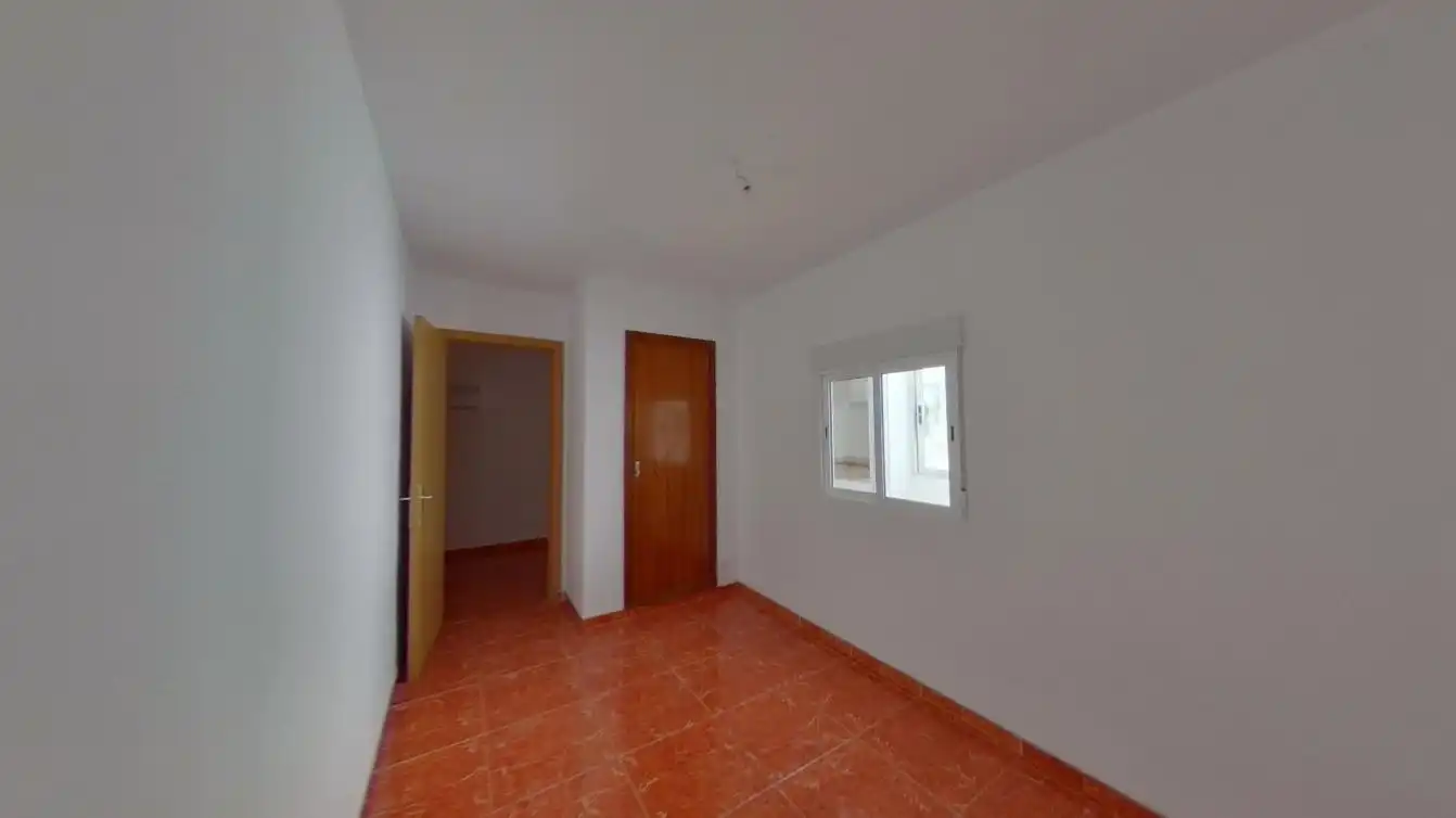 Flat with lift for sale in C/ Pedro Cabanes, imagen 7