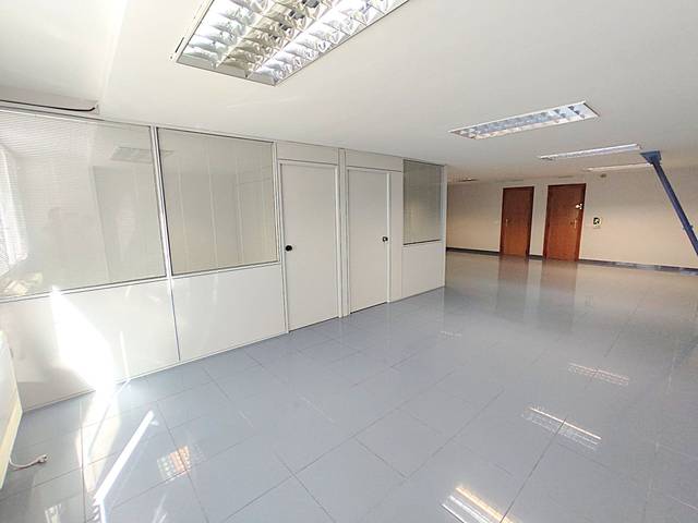 Oficina en Alquiler en POSTAS en Ensanche